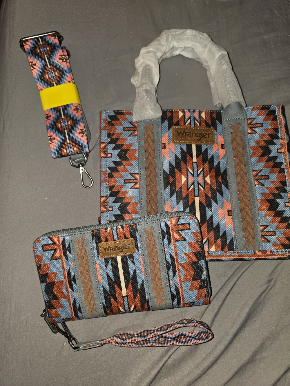 Wrangler Aztec Print Tote and Wallet Set in Blue & Rust